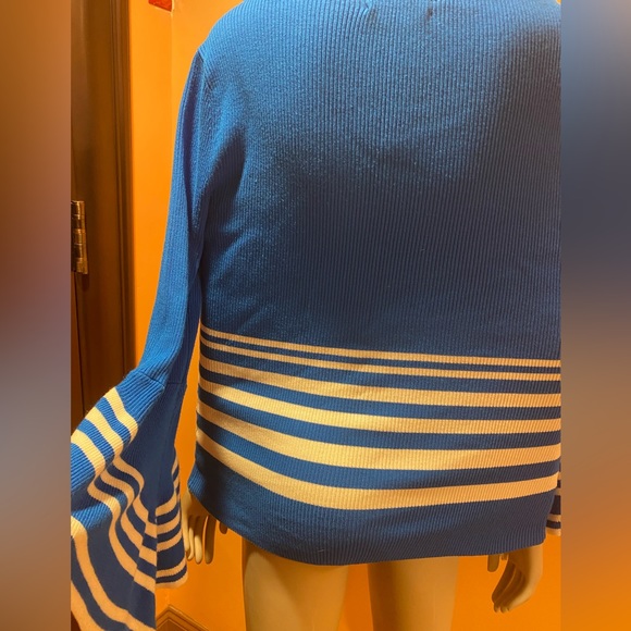 New York & Company Women’s Flare-Sleeve Sweater – Blue & White, Medium - Picture 4 of 5